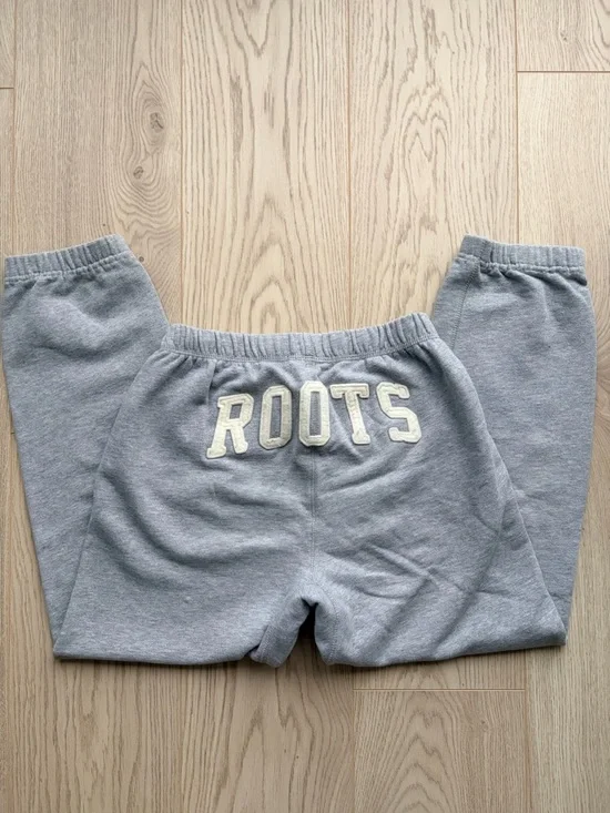 Roots Athletic Boyfriend Sweatpants Gray Gender Free Womenโs Size 0 / XXS - Picture 2 of 7